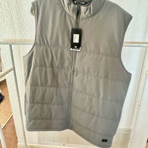 NWT TravisMathew XL Cold Bay Men's Vest  in quiet gray